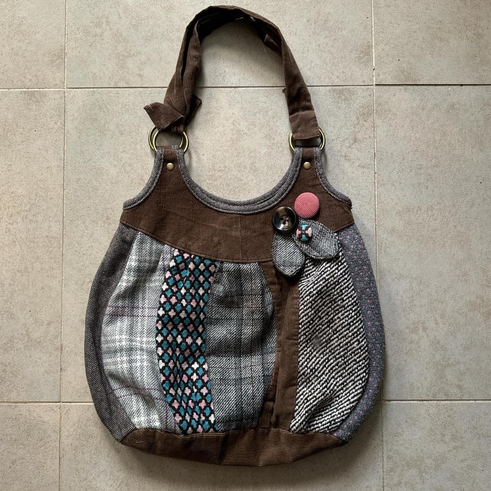 90s / 00s Brown tones plaid patchwork shoulder bag brass embellished no flaws